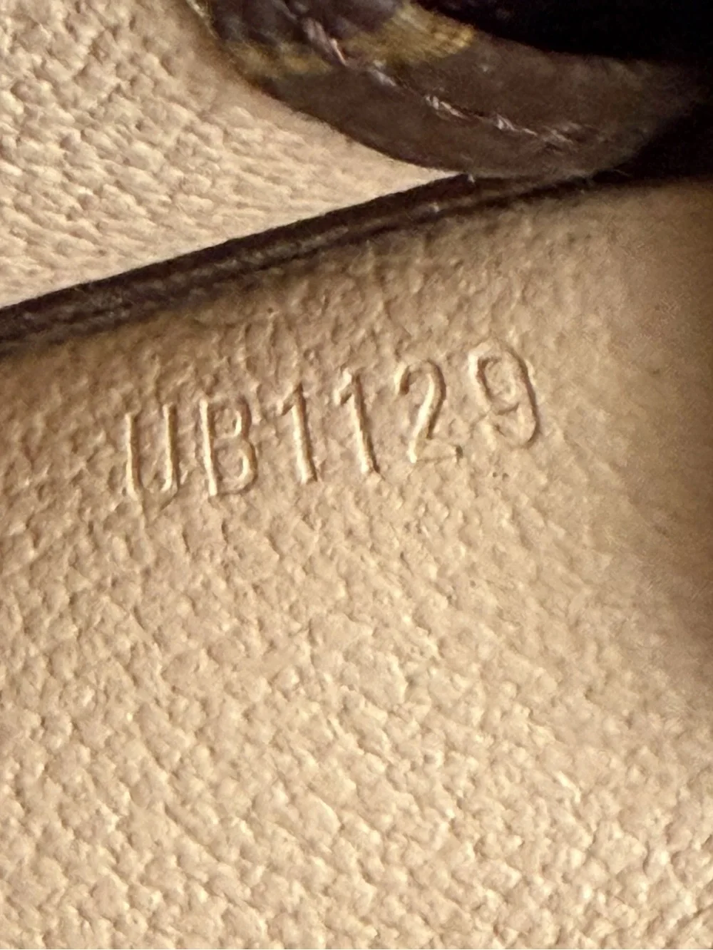 Louis Vuitton Toiletry 15 Cosmetic Pouch (PRICE FIRM)